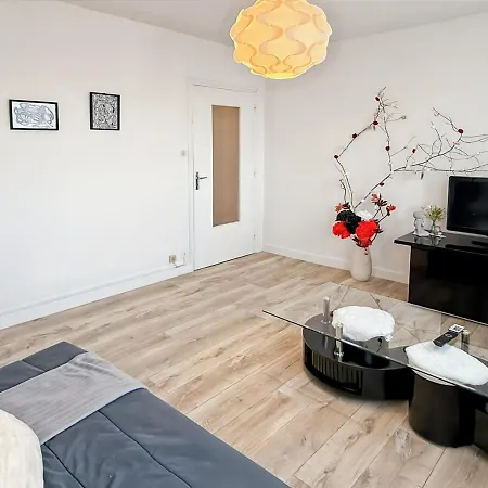 App Chaleureux & Parking Gratuit- 4 Pers -aurillac Lägenhet